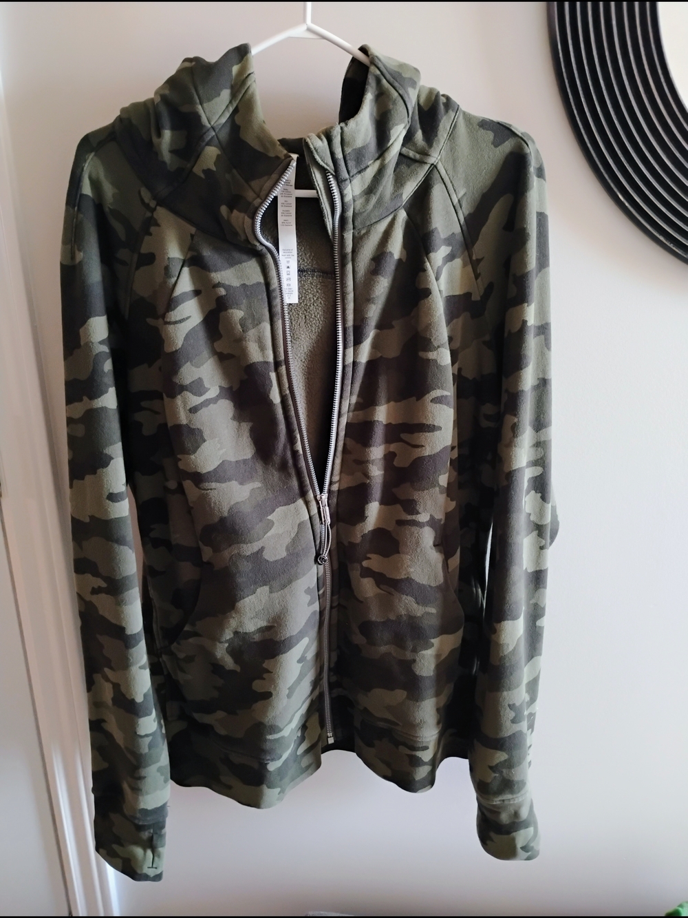 Lululemon Scuba Zip Up Hoodie Incognito Camo Ladies Size 18